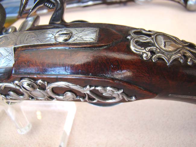 A large and impressive pair of French Holster pistols circa 1685 — image 11